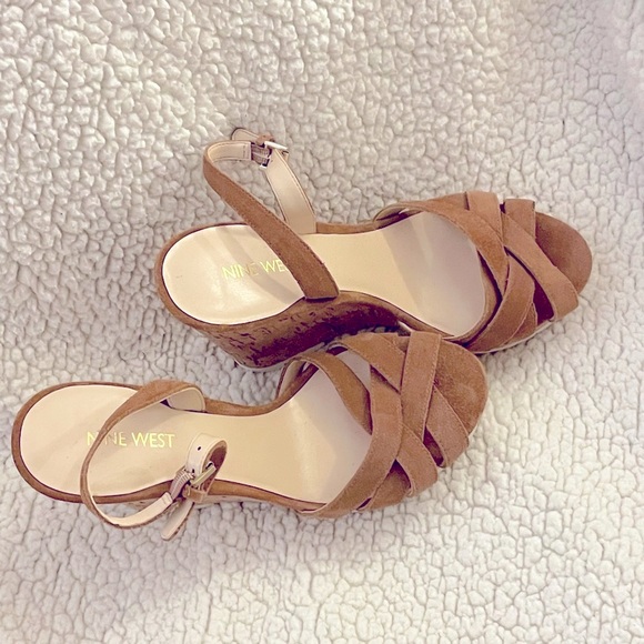 Nine West wedge sandals - Picture 3 of 5
